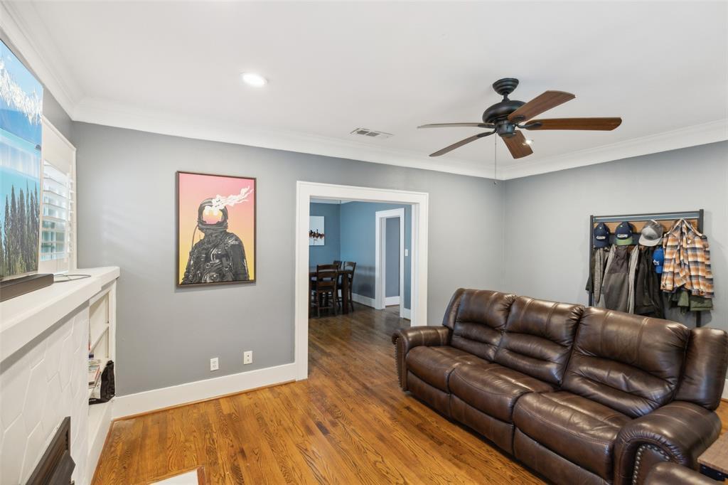 Building Photo - 5839 Goliad Ave