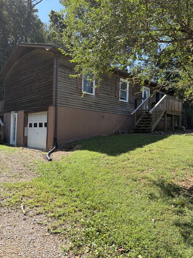 Building Photo - 510 Park Ln