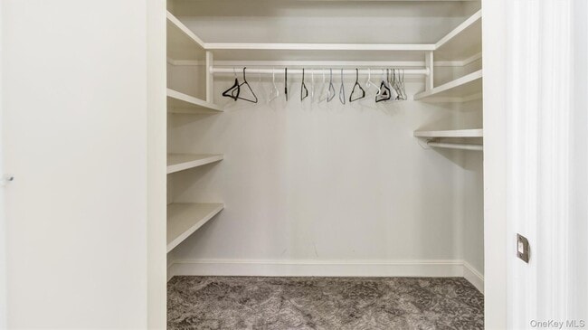 Building Photo - 148 Main St