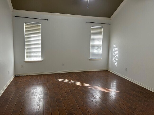 Building Photo - 4815 Stetson Dr N