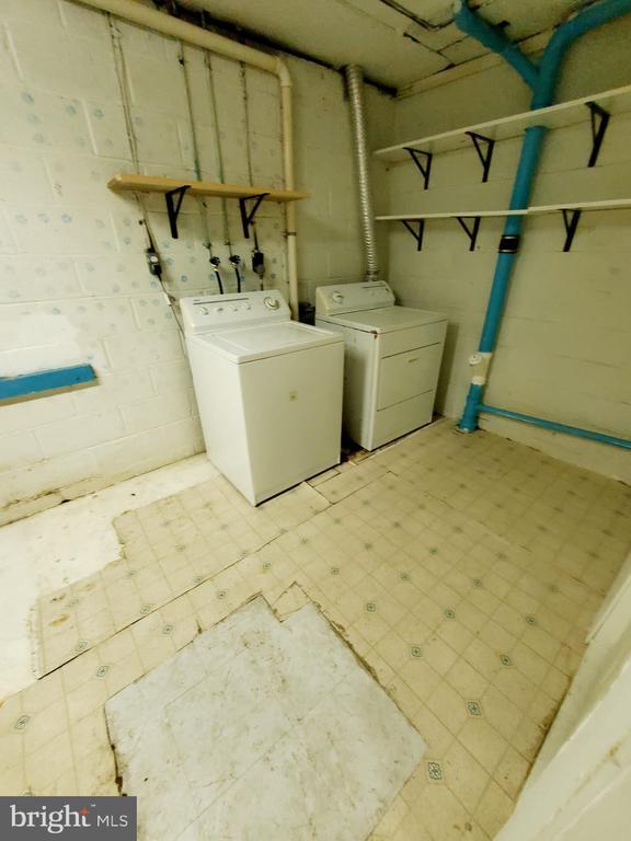 Building Photo - 16 Craftsman Ct