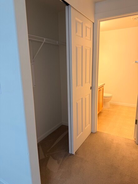 Building Photo - 770 NW 185th Ave