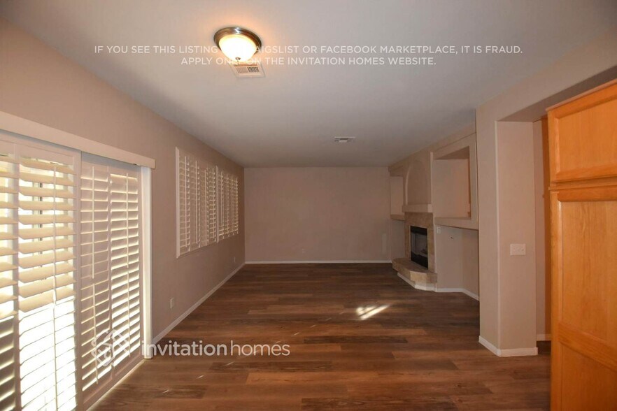 Building Photo - 3477 N Stature Ct