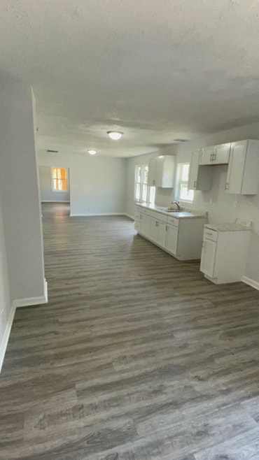 Building Photo - 4004 E Michigan St