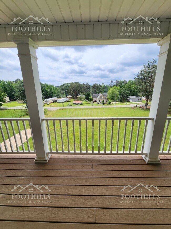 Building Photo - 128 Hudgins Lake Rd