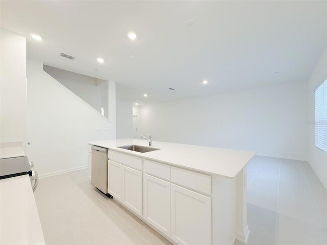 Building Photo - 1991 Stake Out Wy