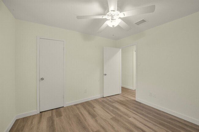 Building Photo - 23122 Whispering Willow Dr