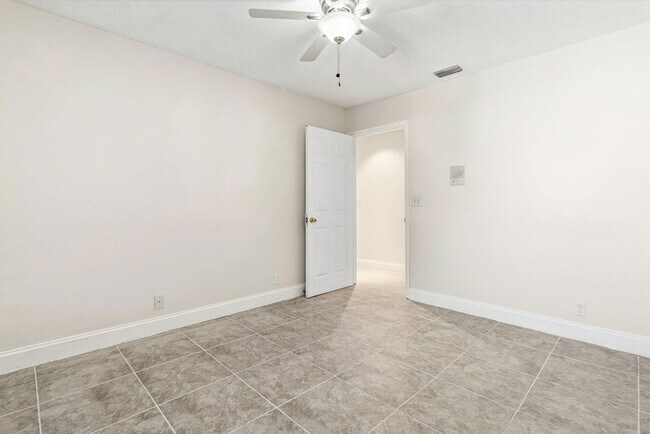 Building Photo - 9770 Nickels Blvd