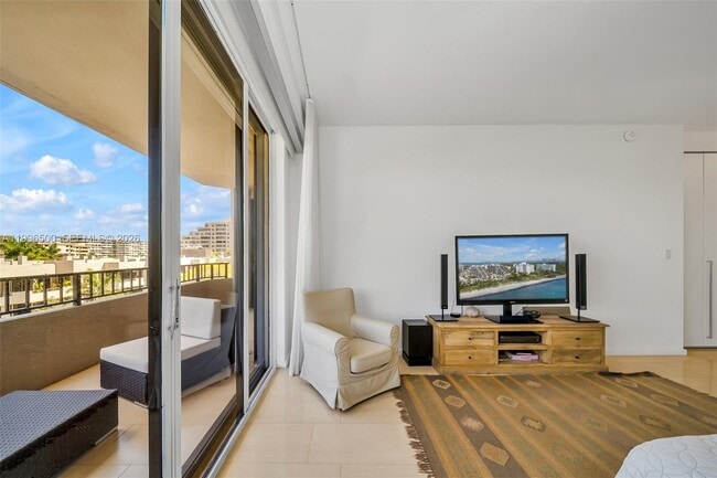 Building Photo - 151 Crandon Blvd