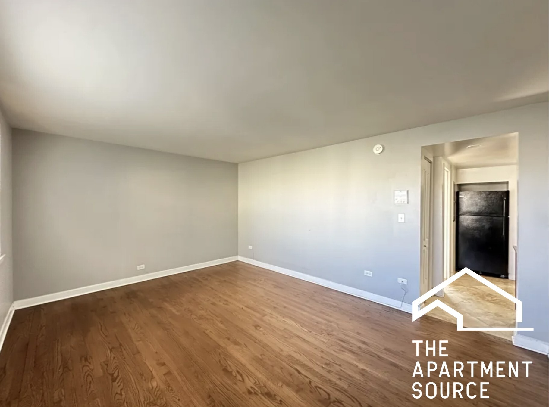 Building Photo - 7630 N Milwaukee Ave