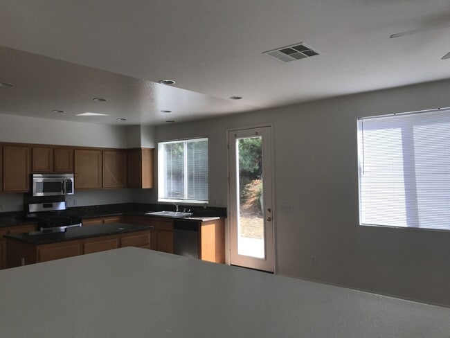 Building Photo - Cul-De-Sac Murrieta Beauty