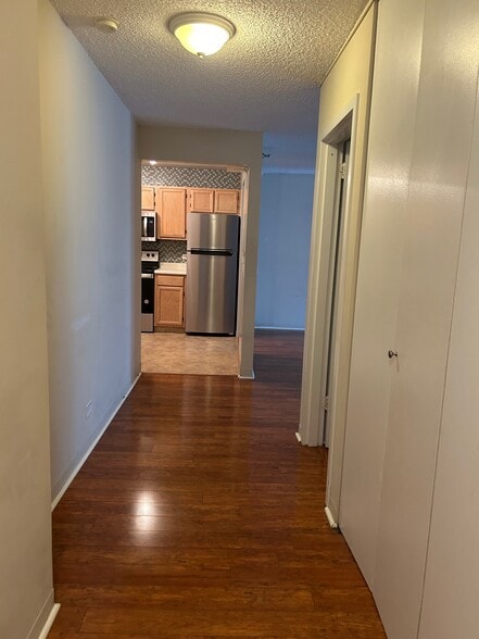 Hallway - 200 N Dearborn St