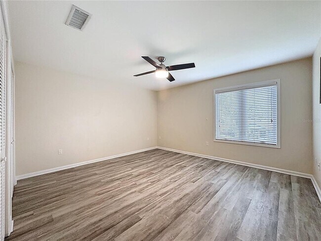 Building Photo - 6846 Lake View Dr