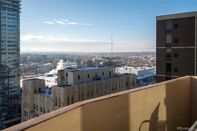 Building Photo - 1020 15th St