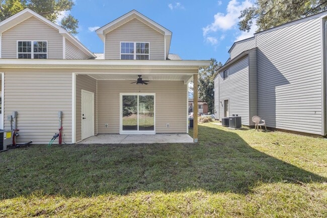 Building Photo - 1460 Willow Bend Way