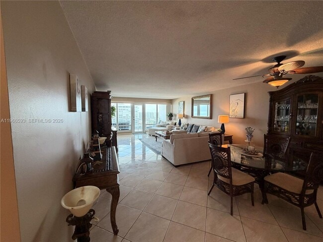 Building Photo - 4100 Galt Ocean Dr