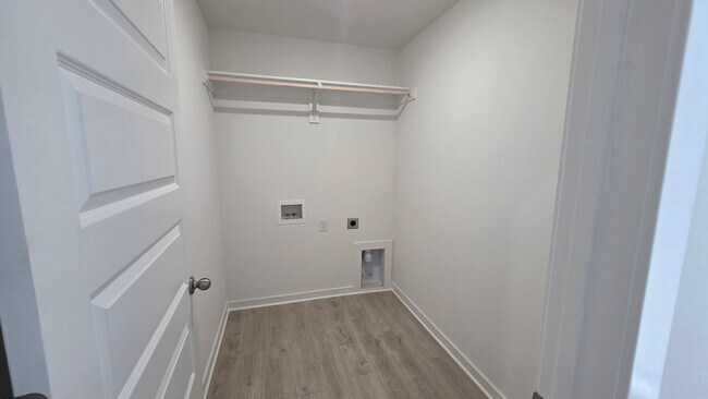 Building Photo - BRAND NEW CONSTRUCTION (4BR/2BA) - Now Leasing for Immediate Move-in