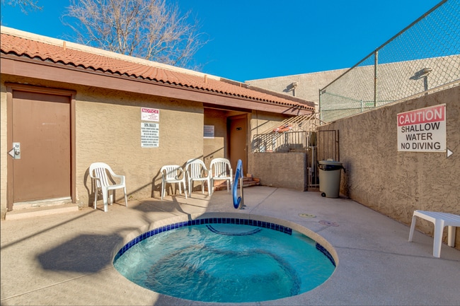 Building Photo - Affordable Luxury in a Gated Community