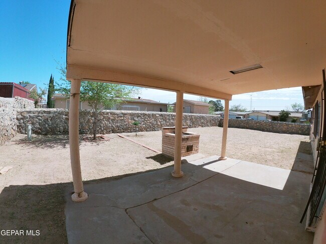 Building Photo - 1500 Babe Hiskey Ln