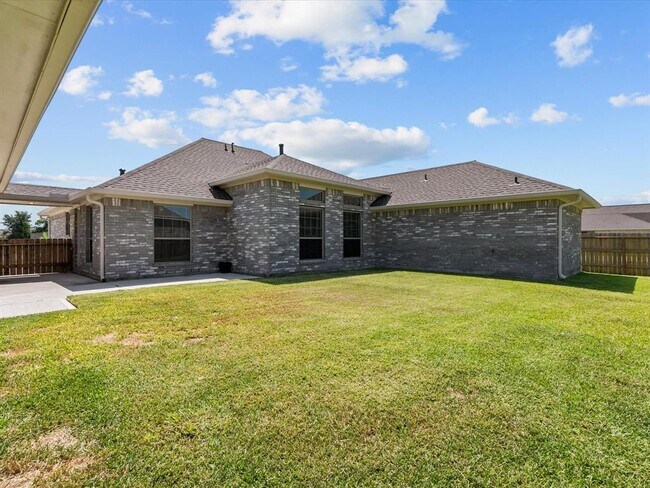 Building Photo - 3320 Pedregal Rd
