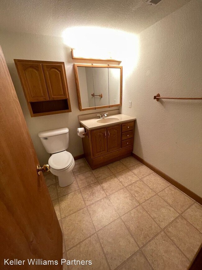 Building Photo - 5 br, 4 bath House - 960 Withington Dr