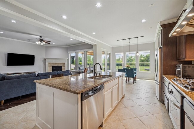 Building Photo - 18531 Duke Lake Dr