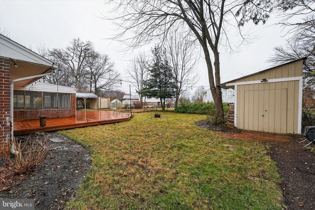 Building Photo - 5219 Montgomery St