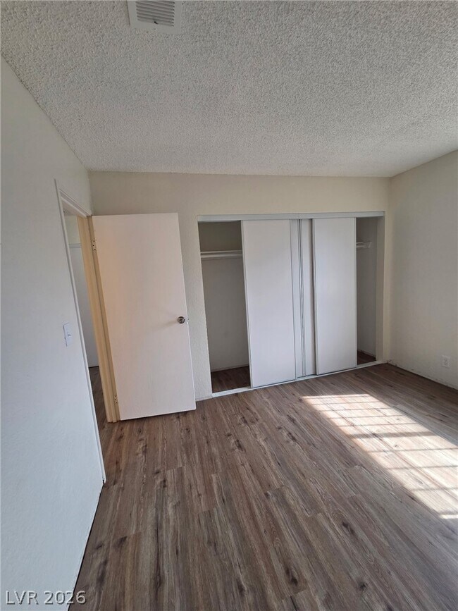 Building Photo - 4581 Macher Way