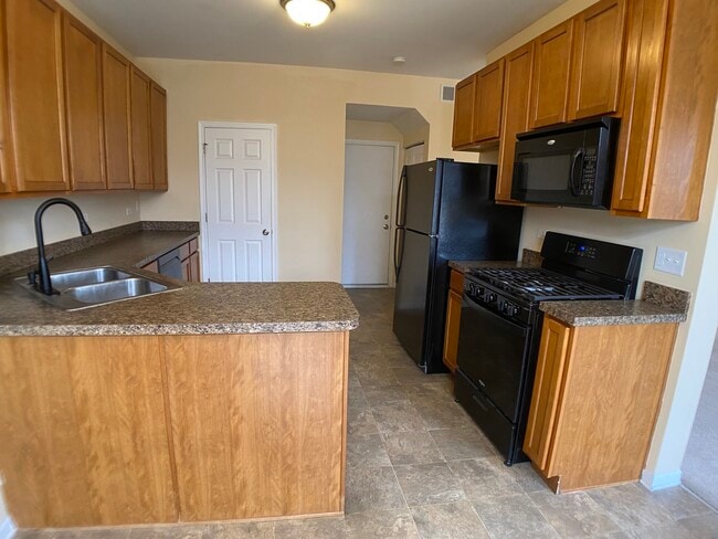 Building Photo - 24951 Clare Cir