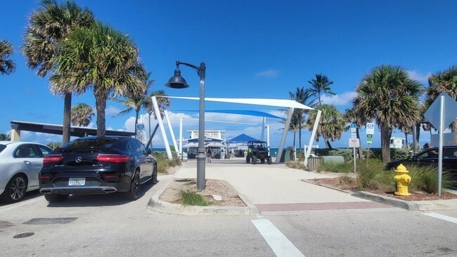 Building Photo - 222 N Federal Hwy