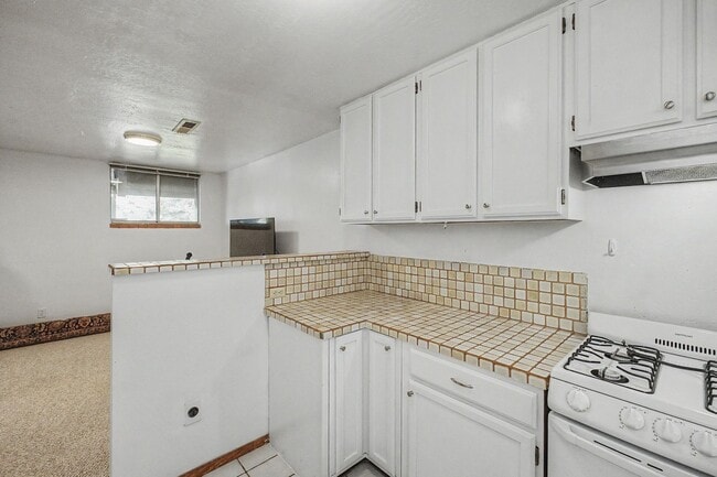 Building Photo - Sunny Carmel Valley Guest House (Lower Level of Main House) - 12 to 18 Month Lease - Available Now