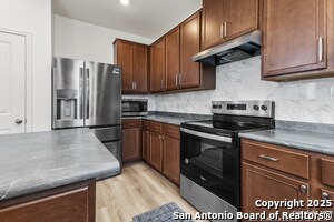 Building Photo - 10643 Military Dr W