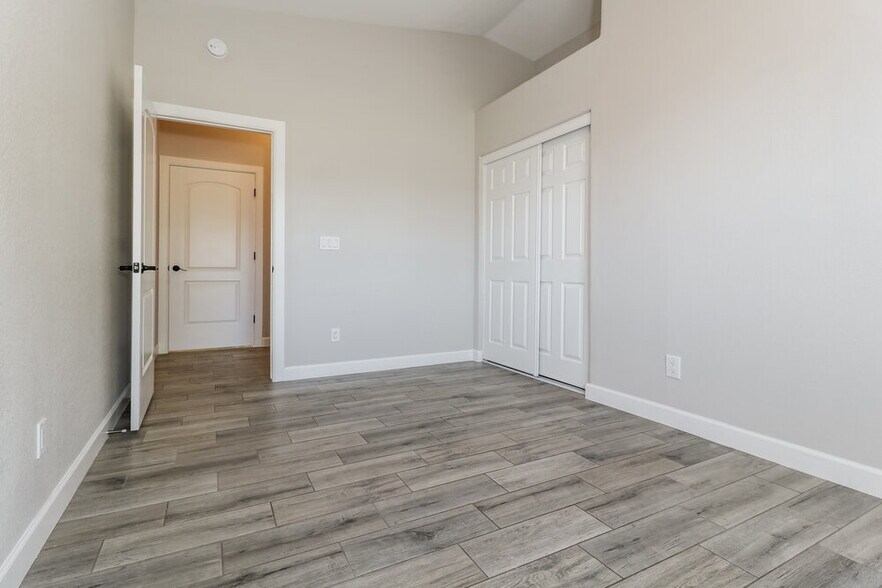 Building Photo - 6614 W Pima St