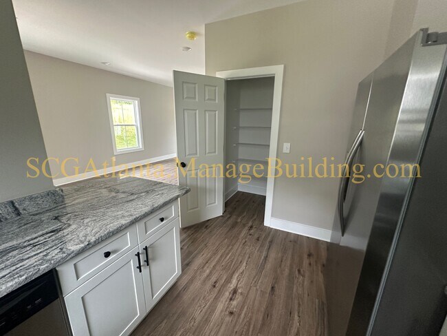 Building Photo - 5 Mink Hollow Ct