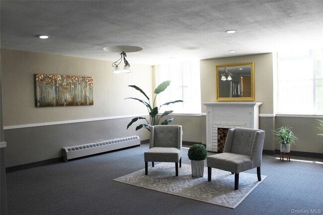 Building Photo - 175-45 88th Ave