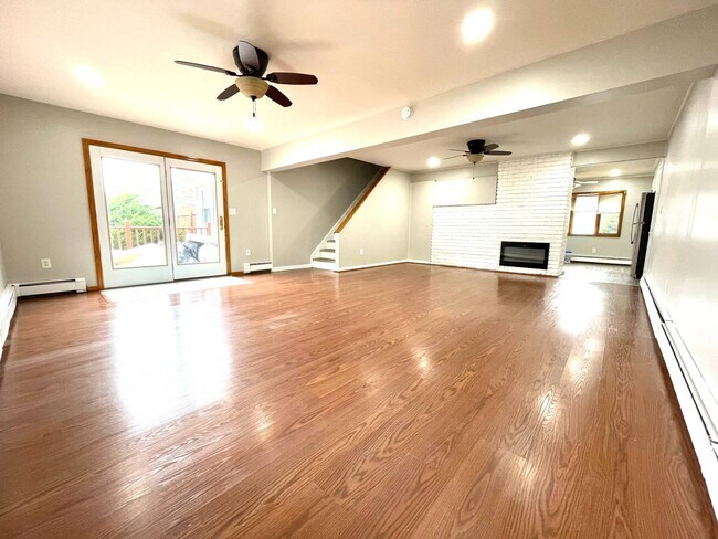 Building Photo - 9 Arcadia Ln