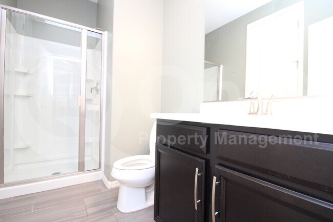 Building Photo - 2100 E Wisteria Dr
