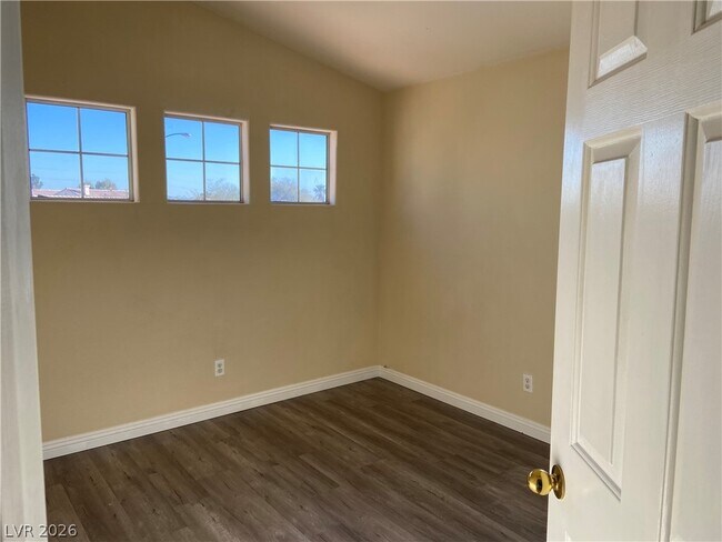 Building Photo - 3603 Penedos Dr