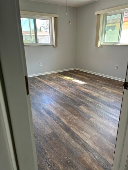 Building Photo - 10415 113th St