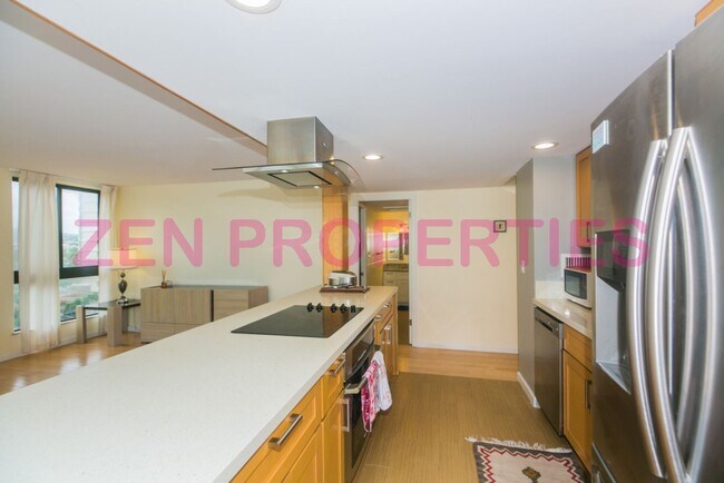 Building Photo - 250 ?Ohua Ave