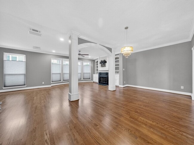 Building Photo - 1978 Indiana St