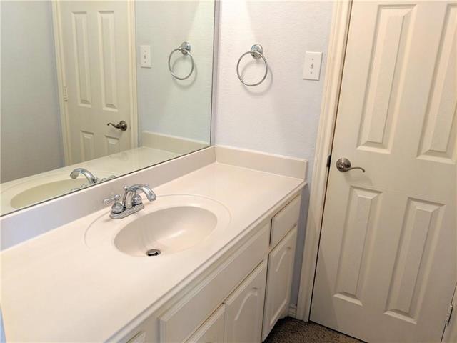 Building Photo - 213 Palomino Ct