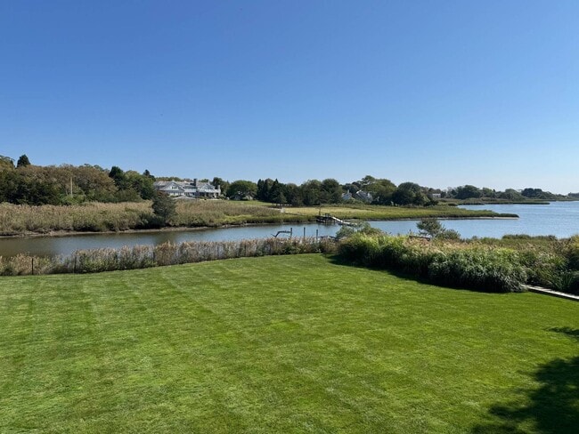 Building Photo - 480 Captains Neck Ln