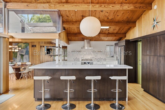 Building Photo - 1541 Garrison Pl