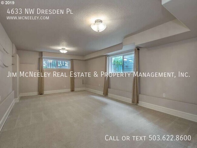 Building Photo - 4633 NW Dresden Pl