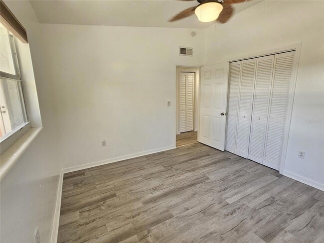 Building Photo - 341 Bayshore Dr