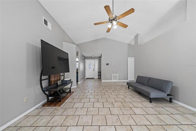 Building Photo - 4855 Kingston Cir