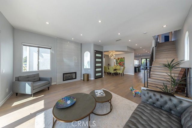 Building Photo - 831 Frankfort Ave