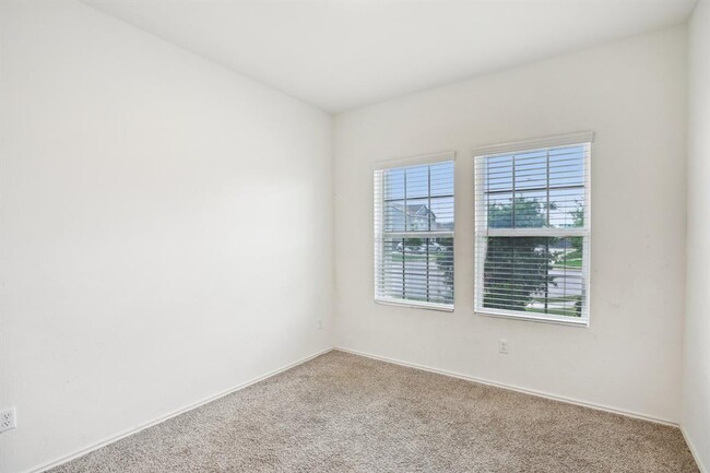 Building Photo - 13612 Buckalew St