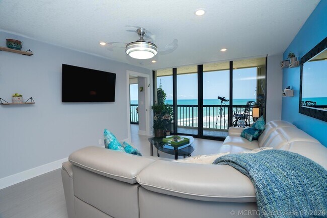 Building Photo - 9500 S Ocean Dr
